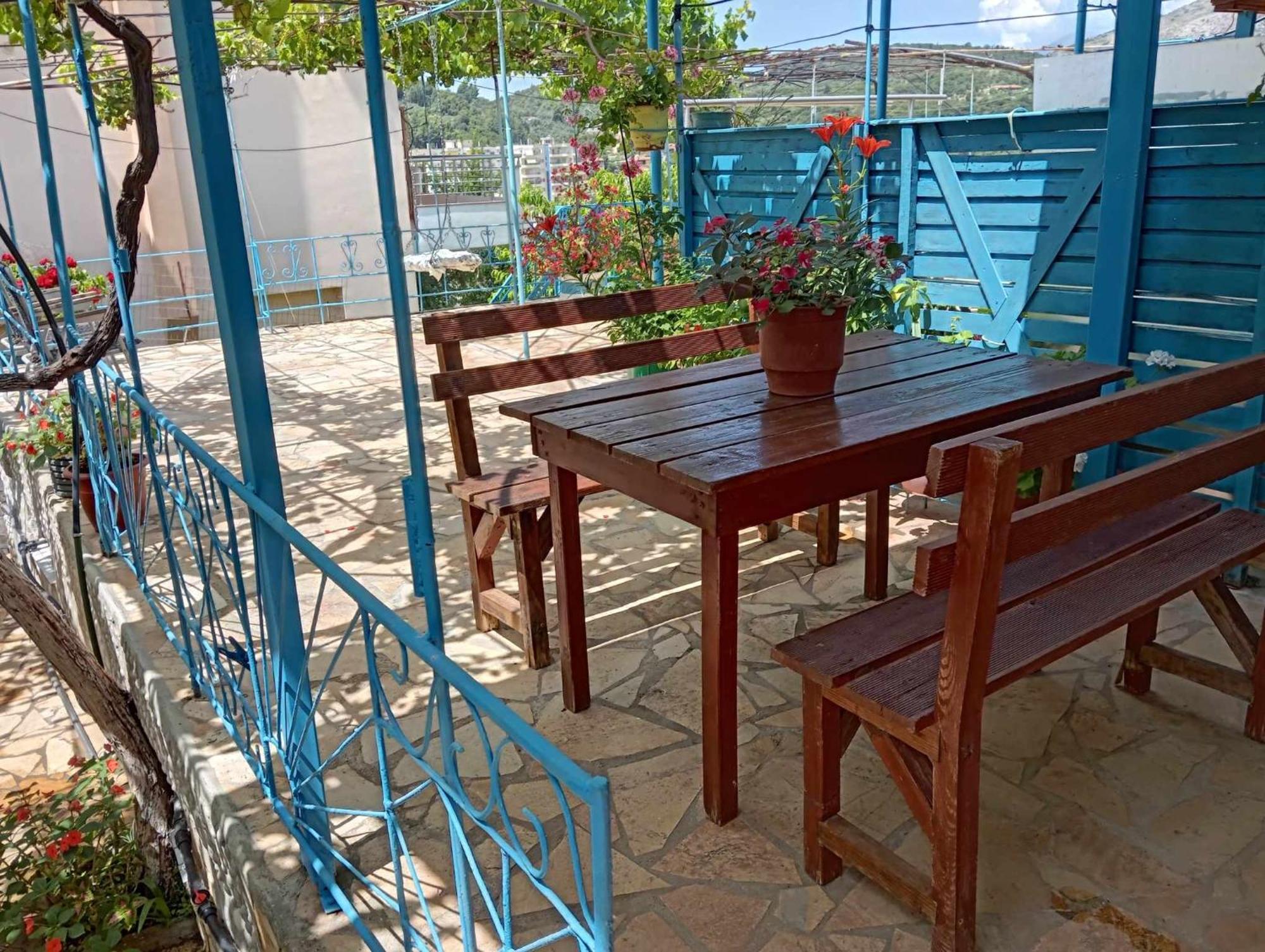 Relaxation Place Hotel Himare Bagian luar foto