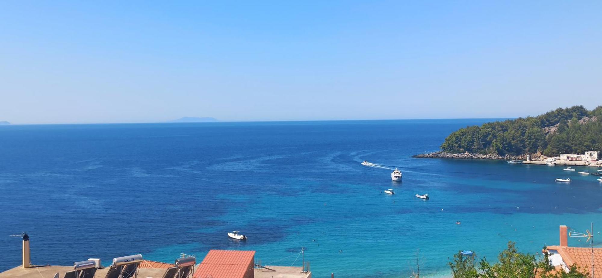 Relaxation Place Hotel Himare Bagian luar foto